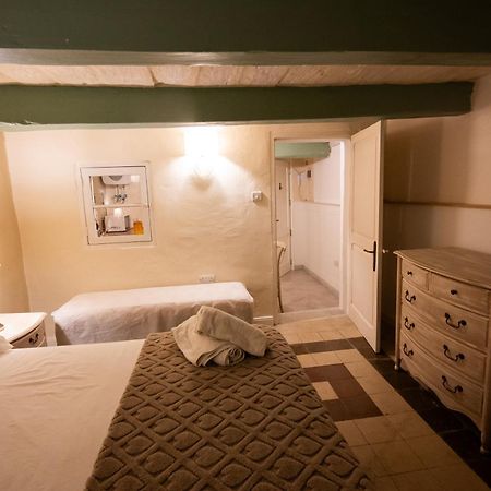 Arcanum Apartment 1 Very Close To Seafront Bus Station And Ferry To Valletta Сенглея Экстерьер фото